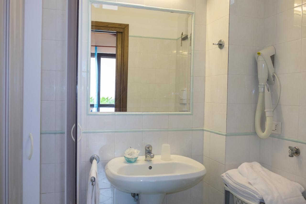 Apartment La Marinella