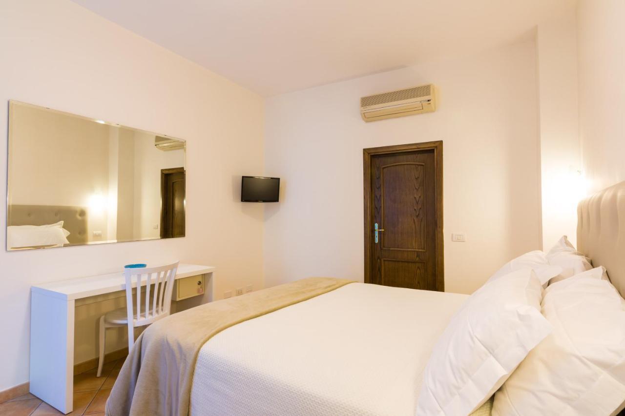 La Marinella Apartment *